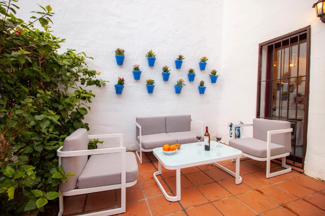 Apartment Stylish 2-bed Duplex Townhouse, Full Kitchen, Access To Three Pools, Minutes From Puerto Banus, By 
